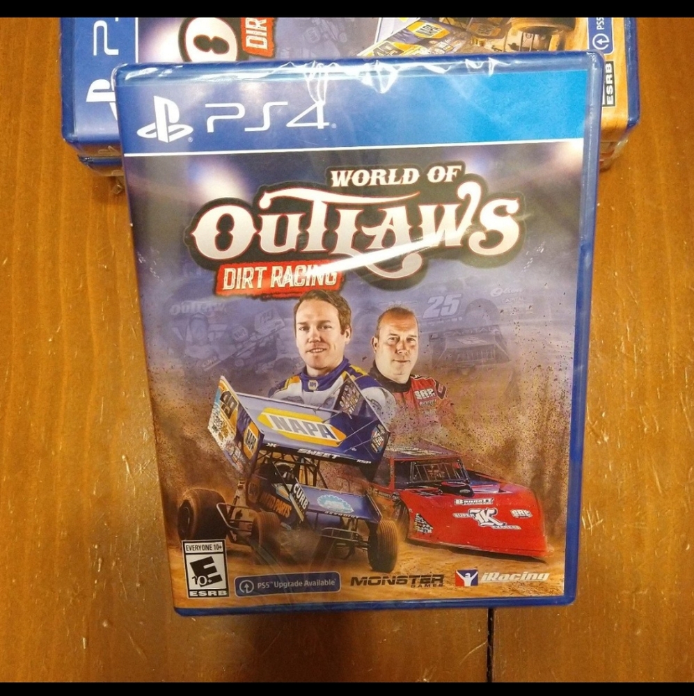 New World Of Outlaws: Dirt Racing for PlayStation 4 Still Sealed